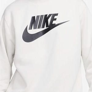 Nike Sportswear Club Fleece Graphic Sweatshirt